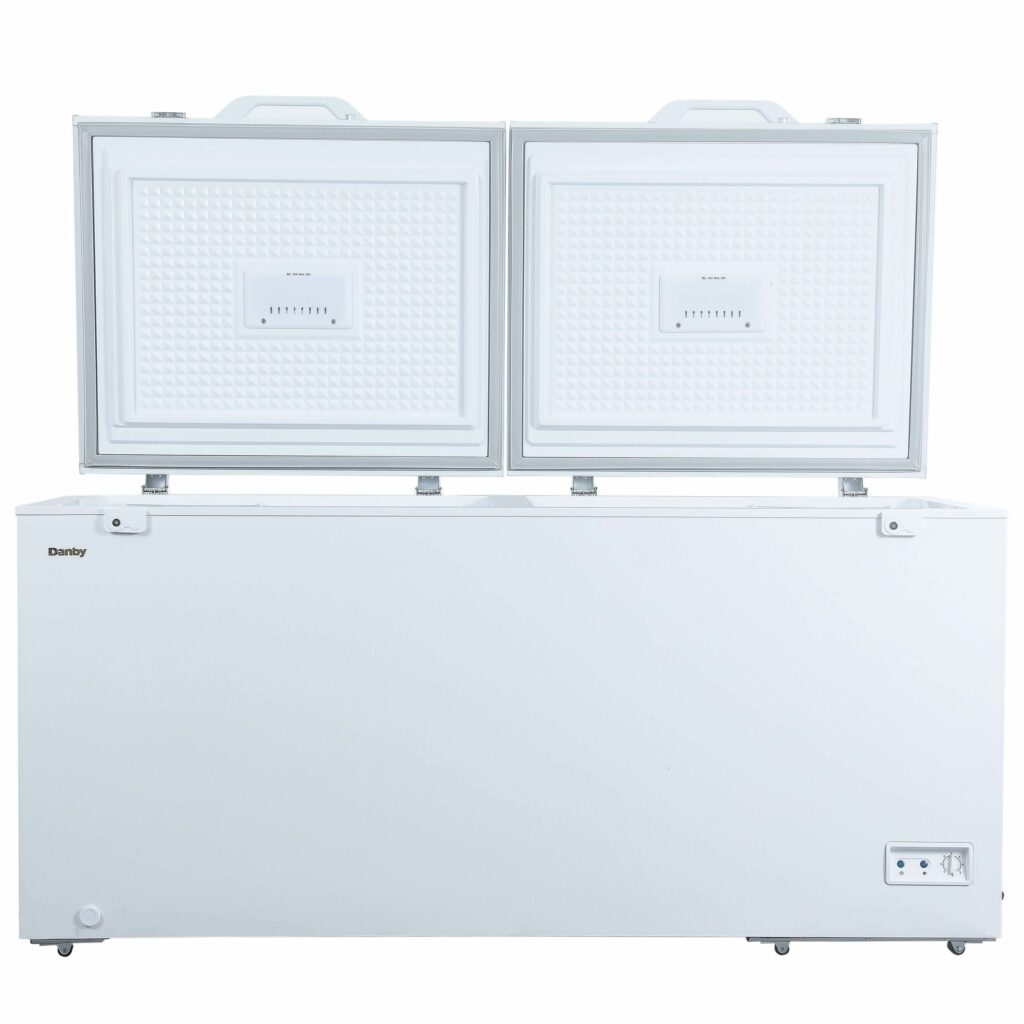 66 Inch Chest Freezer 17.1 cu. ft. two-door chest freezer Two Door Chest freezer. 17.1 cu ft. capacity (484.2 Litres): Large capacity to stock up on frozen foods. Front mounted mechanical thermostat: Easy to use, adjustable variable temperature range. 2 Removable wire storage baskets: Stay organized with removable baskets that can keep your favorite frozen foods close at hand. LED Lights in each door to help you find what you need.Lock & Key for each door to keep the contents of your freezer secure. Power-On Indicator light: let’s you know your freezer is working. Garage Ready: Freezer can perform in temperatures from 0 degreesF to 110 degreesF (-17 degreesC to 43 degreesC).5 Year Parts & Labour in Home Warranty: Industry leading warranty for peace of mind