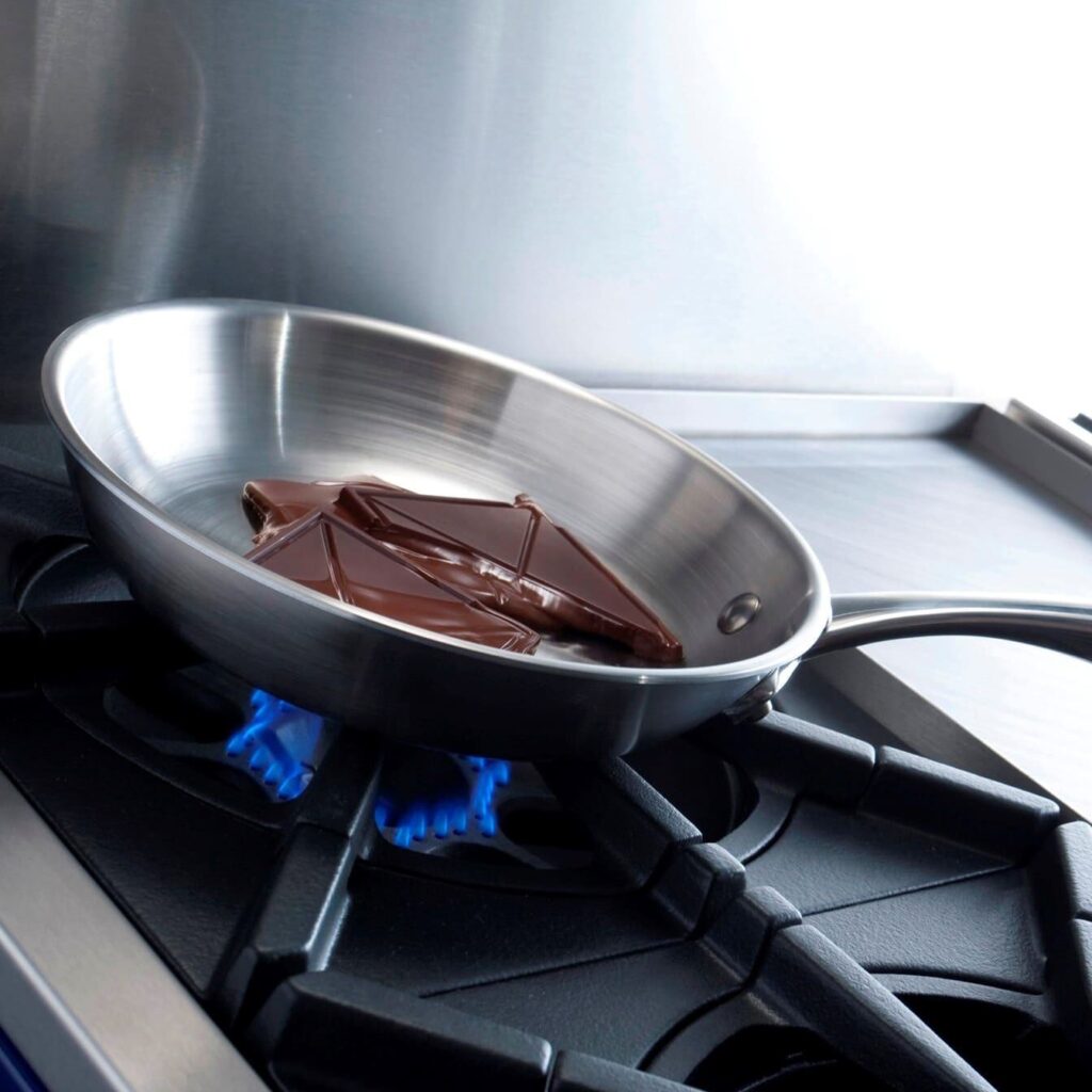 36 Inch Range Open Burners Culinary Series (RCS) Open Burner Gas Range. Restaurant-style 15,000 BTU open burners. Precise 130 degrees simmer burner. Extra large convection oven. 1850 degrees infrared broiler